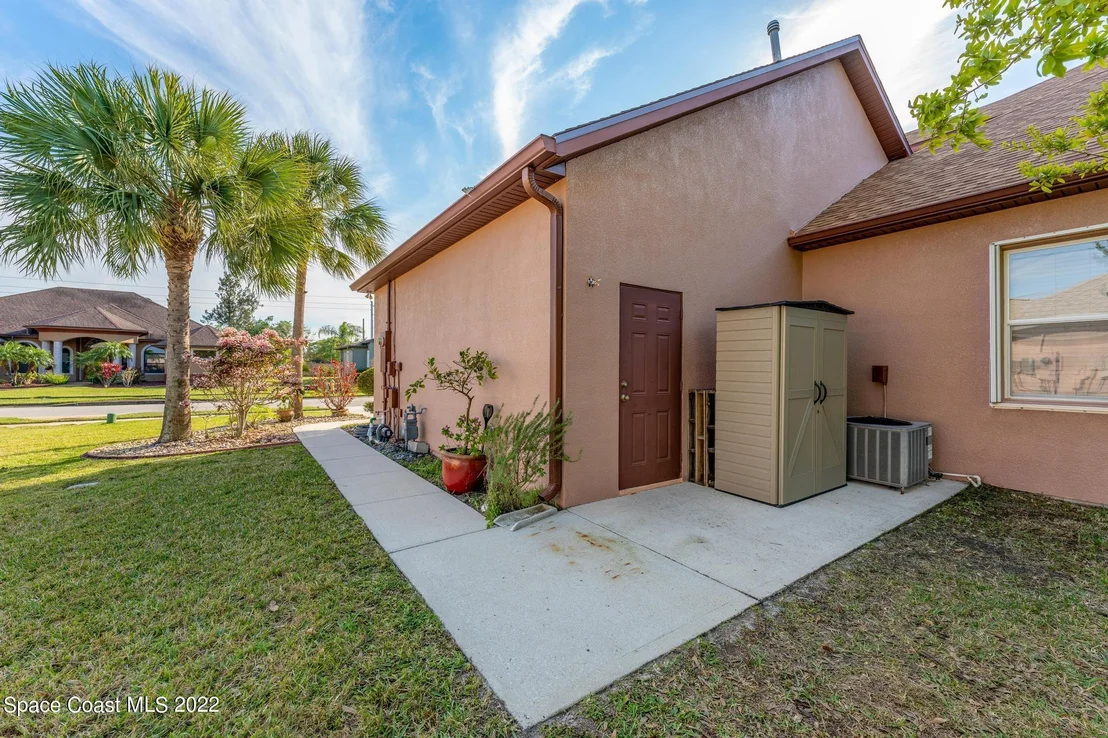 Photo of 1358 Centennial Way