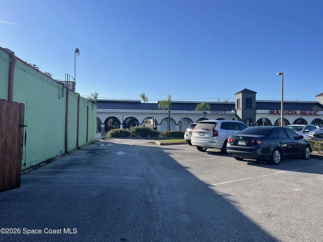 Photo of 4990 Stack Boulevard NE