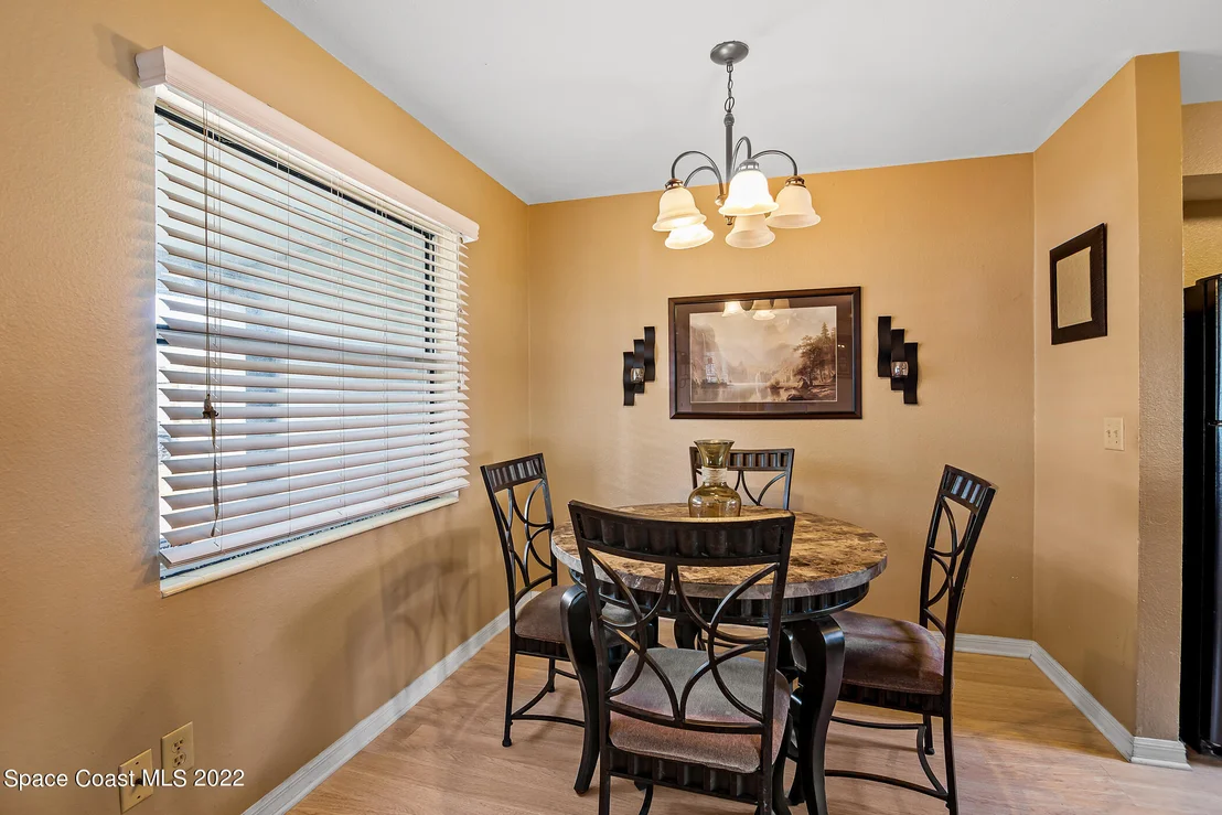 Photo of 1280 Estridge Drive