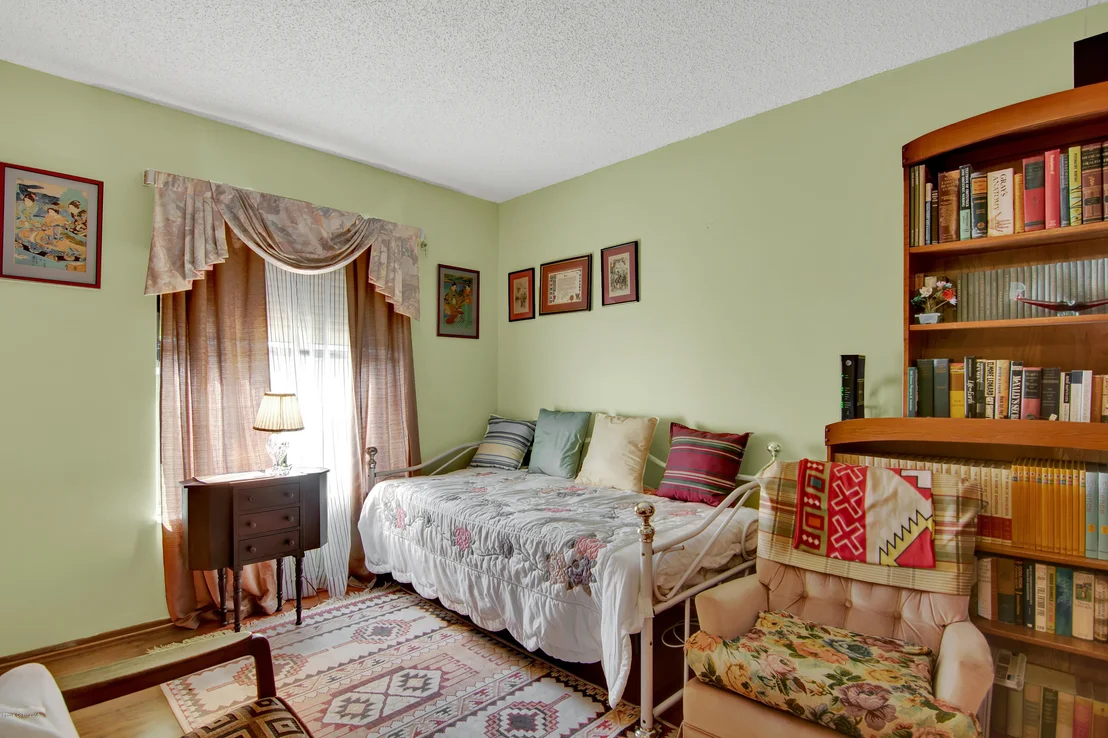 Photo of 1748 Clover Circle