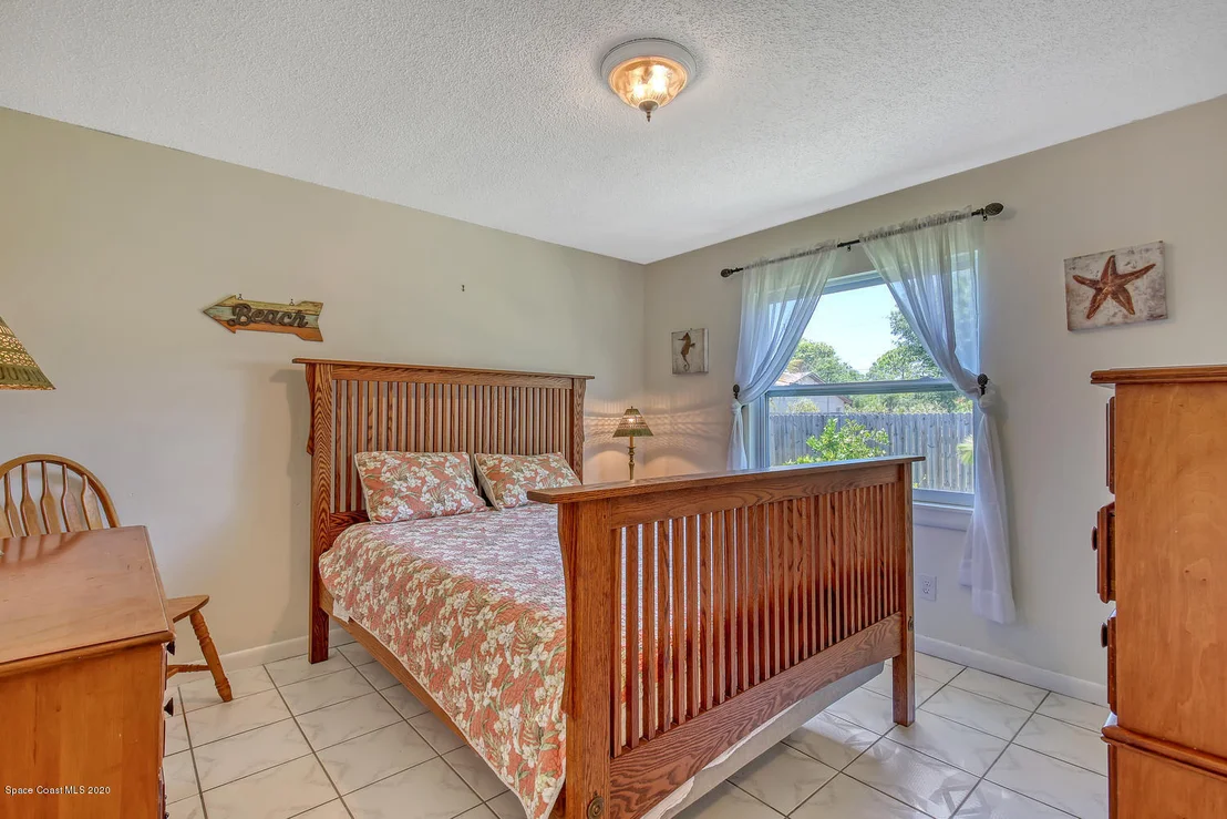 Photo of 1216 Palmdale Circle NE