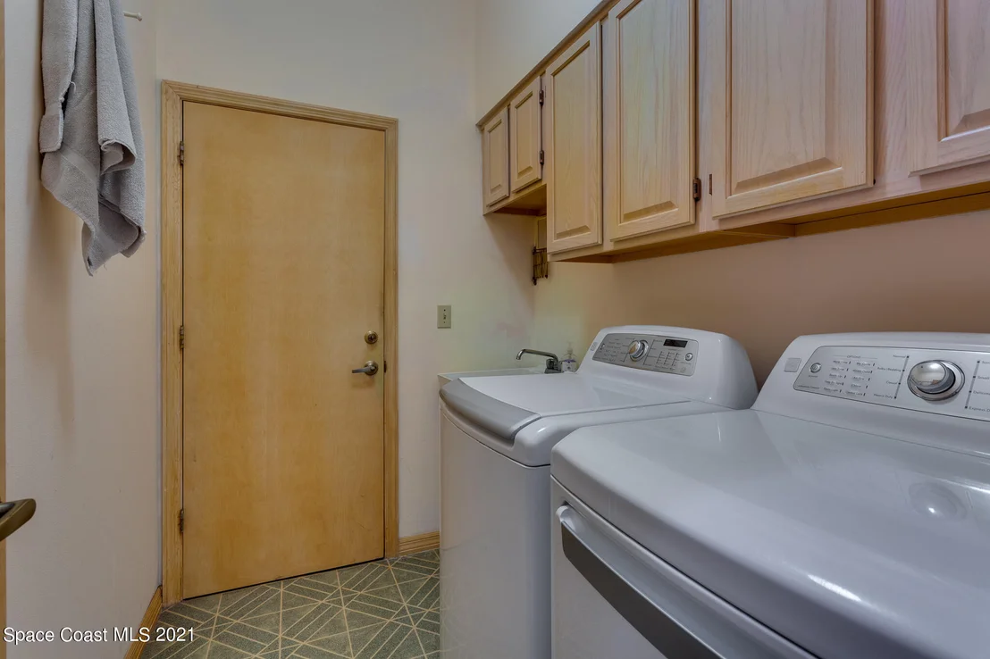 Photo of 985 Spanish Wells Drive