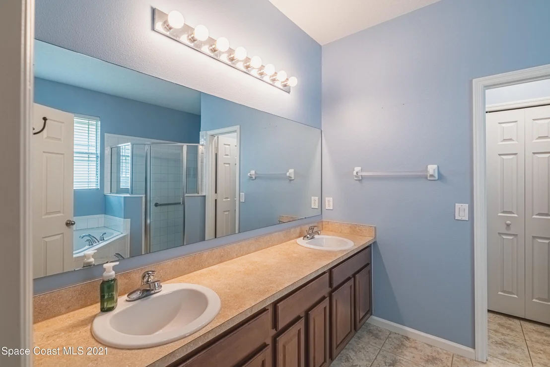 Photo of 324 Abernathy Circle