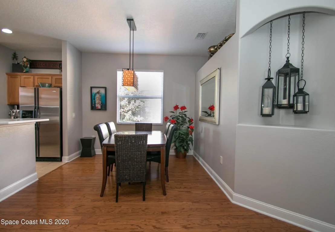 Photo of 1410 Bridgeport Circle