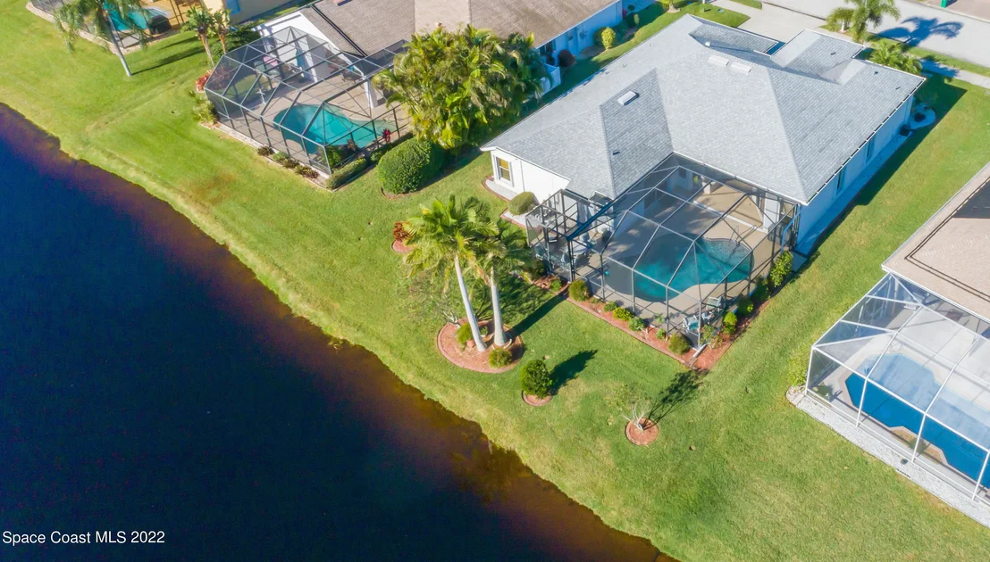 Photo of 697 Carriage Hill Road