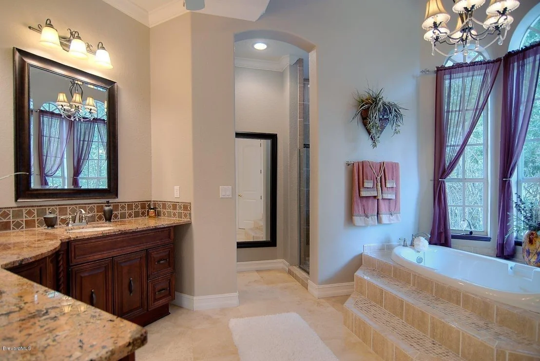 Photo of 2270 Grant Road