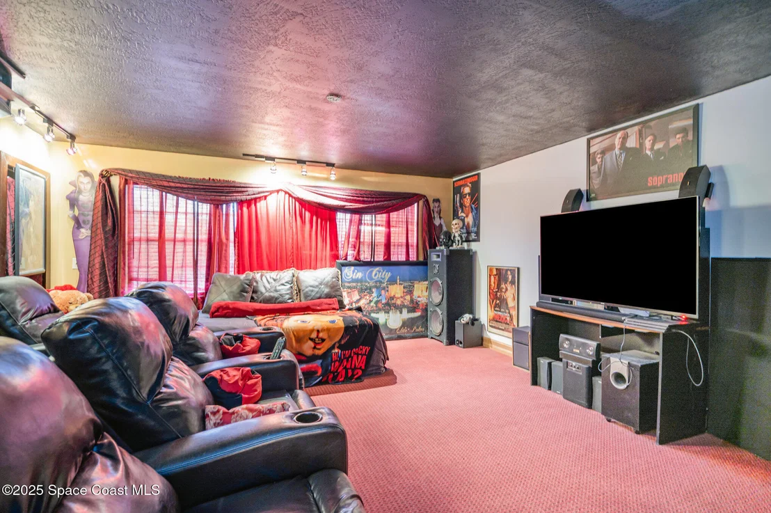 Photo of 562 Lake Ashley Circle