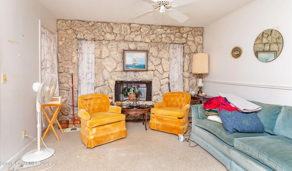 Photo of 112 Franklyn Avenue