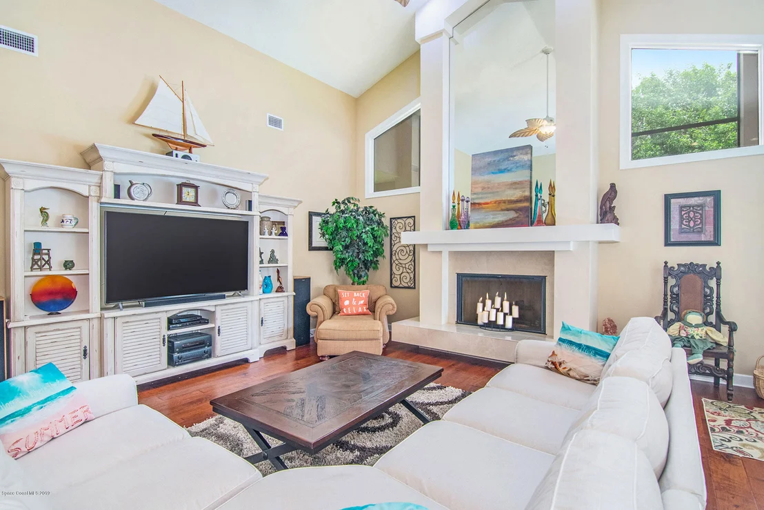Photo of 717 Oak Park Drive