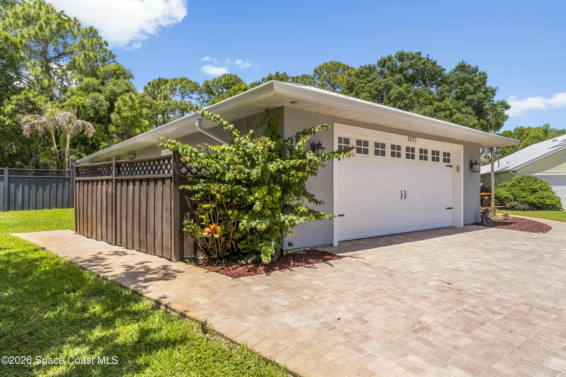 Photo of 5870 39th Lane