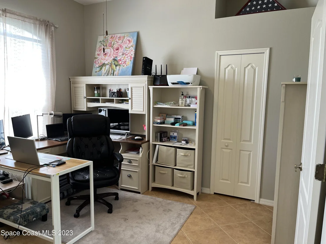 Photo of 1661 Whitman Drive
