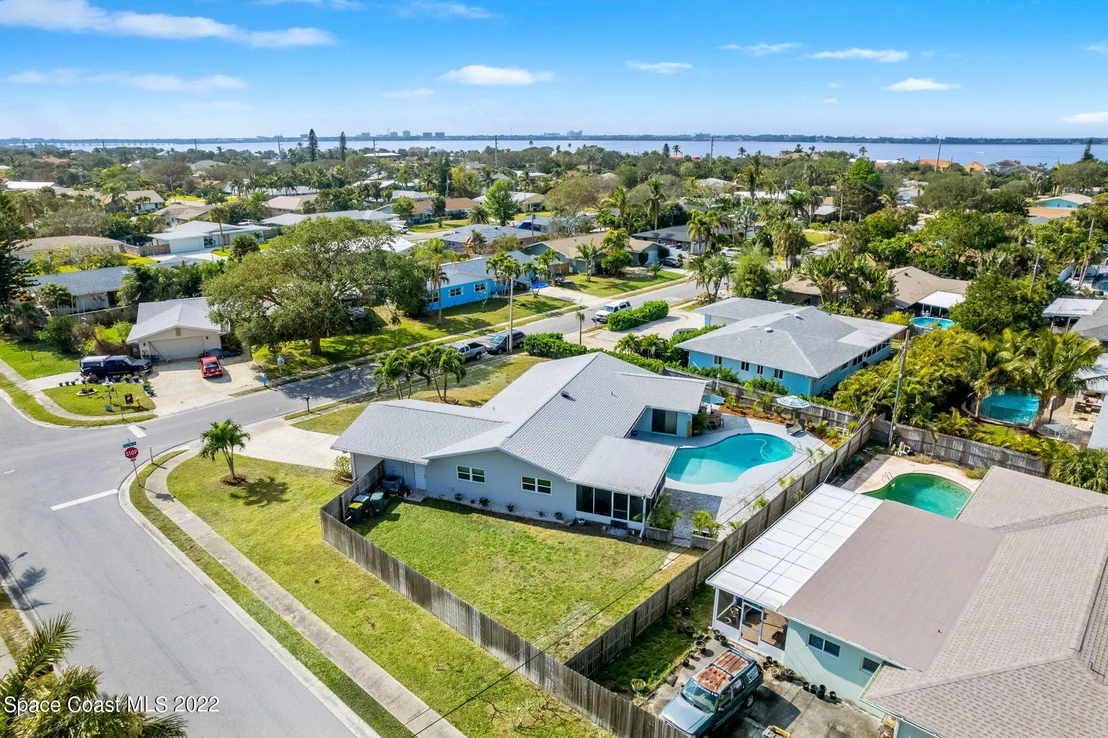 Photo of 518 Pine Tree Drive
