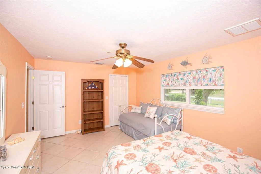 Photo of 400 Hall Road