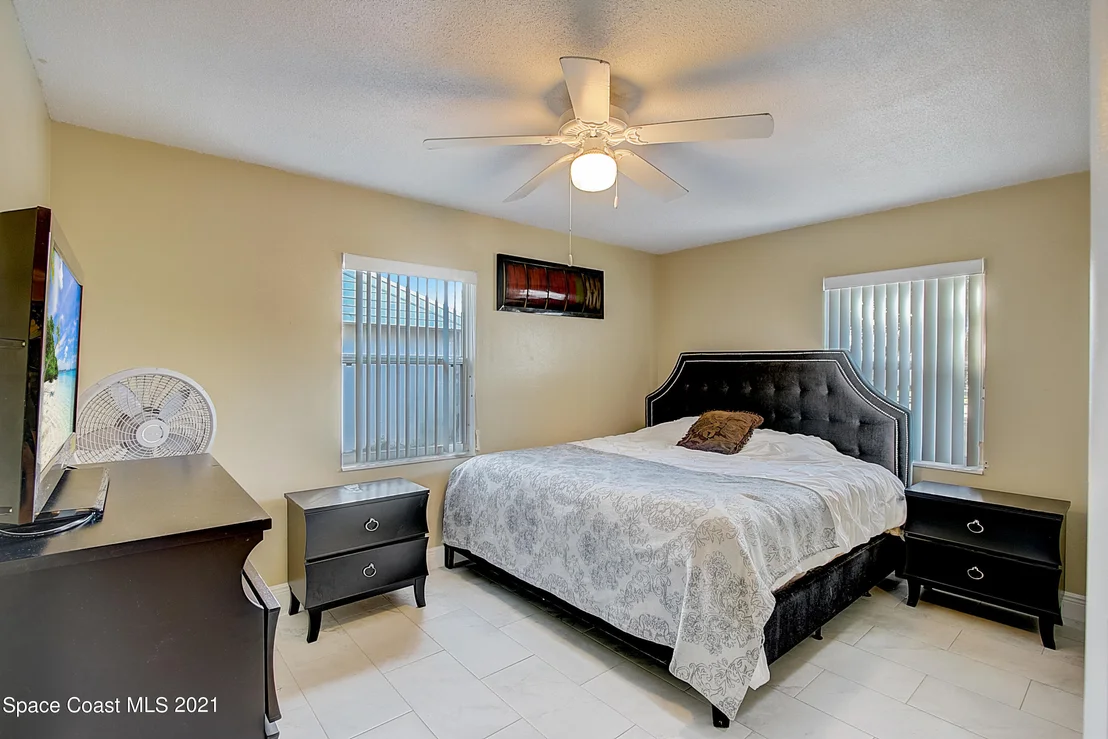 Photo of 960 Brunswick Court