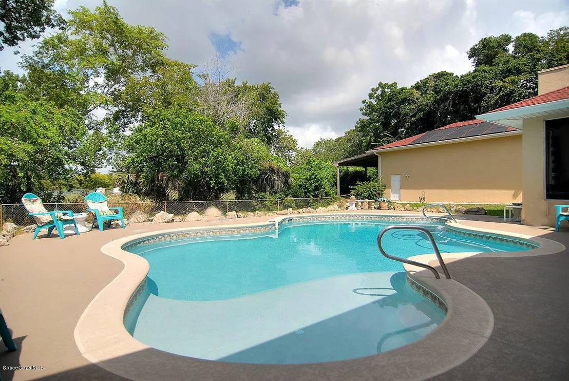 Photo of 4135 Indian River Drive N