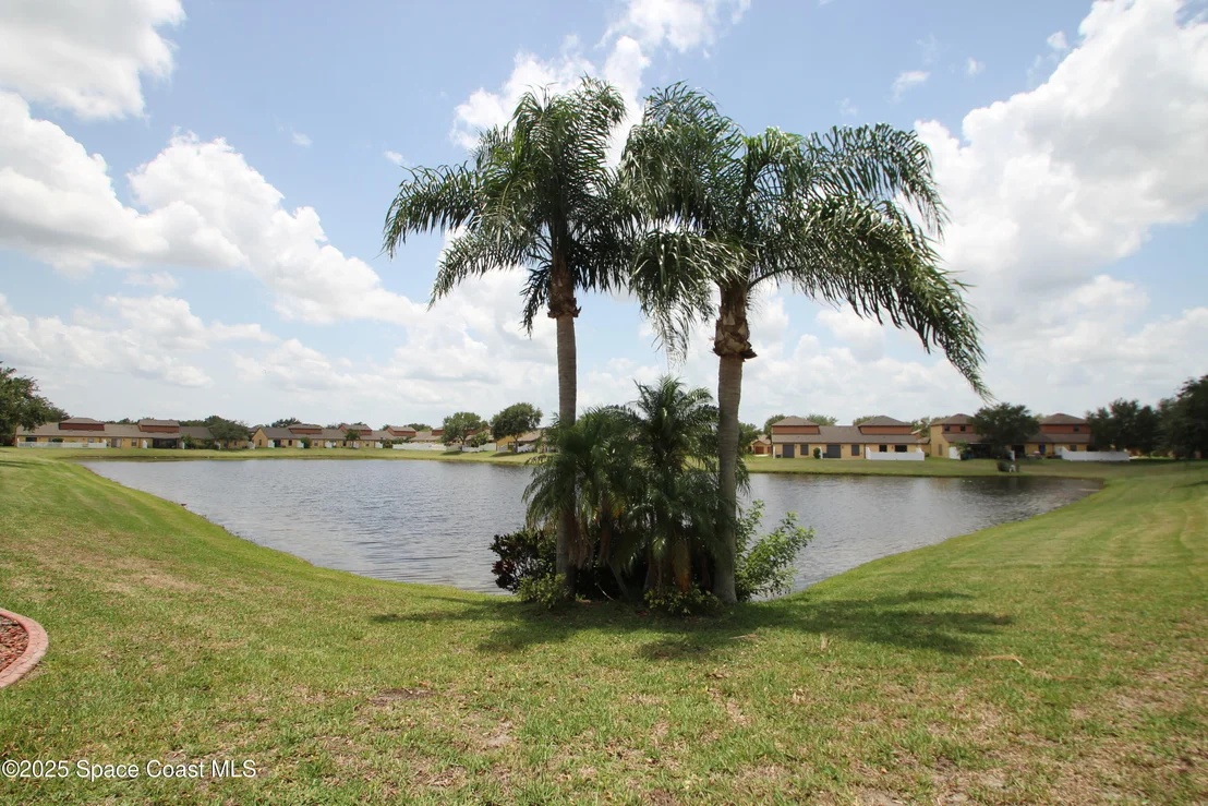 Photo of Unit 103 at 785 Luminary Circle