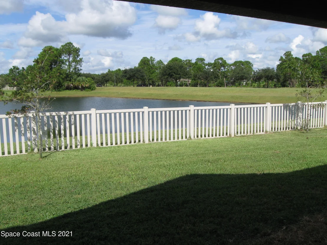 Photo of 451 Trymore Drive SE