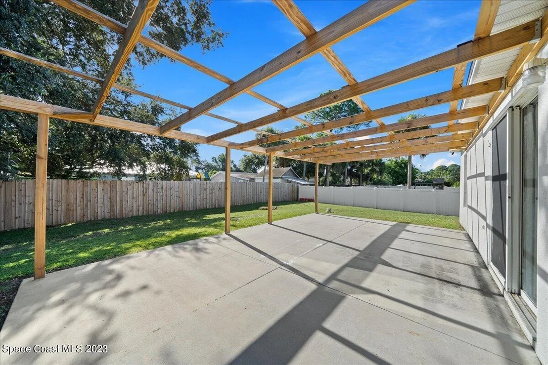 Photo of 6949 Boston Road