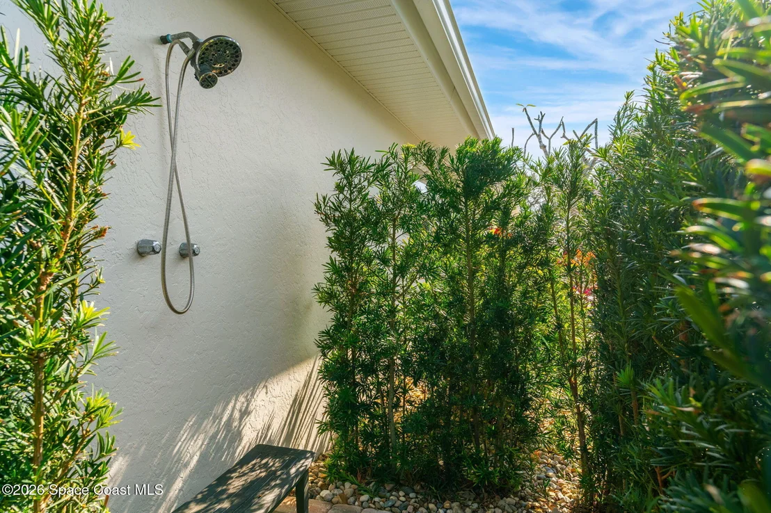 Photo of 656 Franklyn Avenue