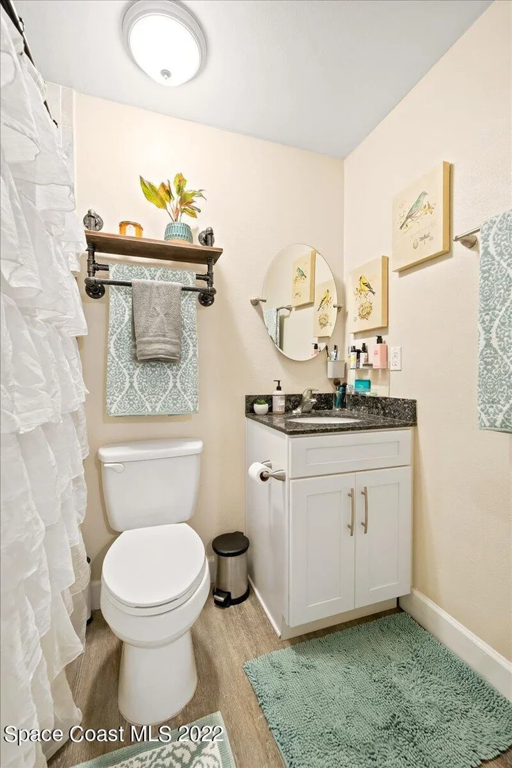 Photo of 1300 Cindy Circle NE