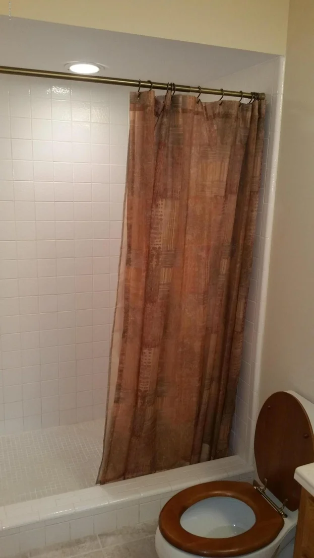 Photo of 8615 Sheridan Road