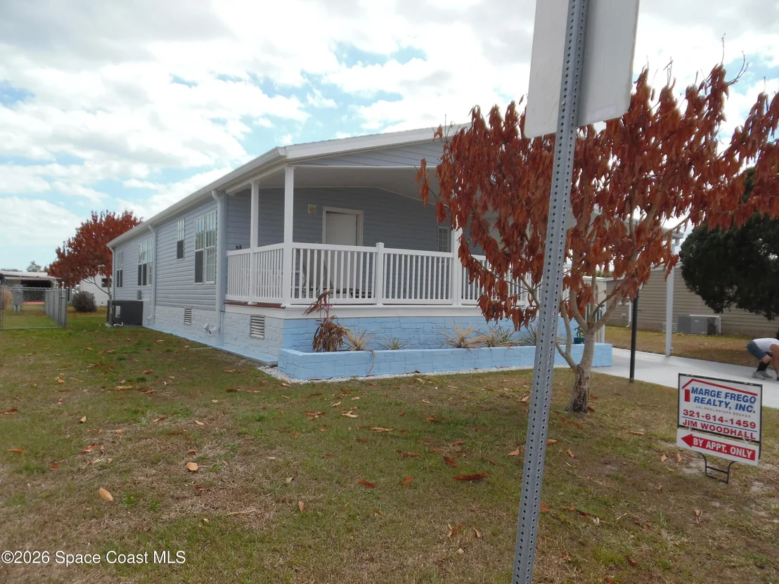 Photo of 839 Wren Circle