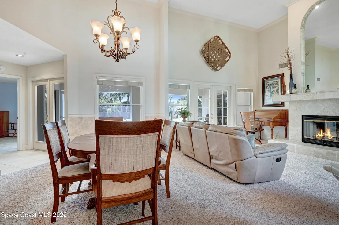 Photo of 115 River Road Circle