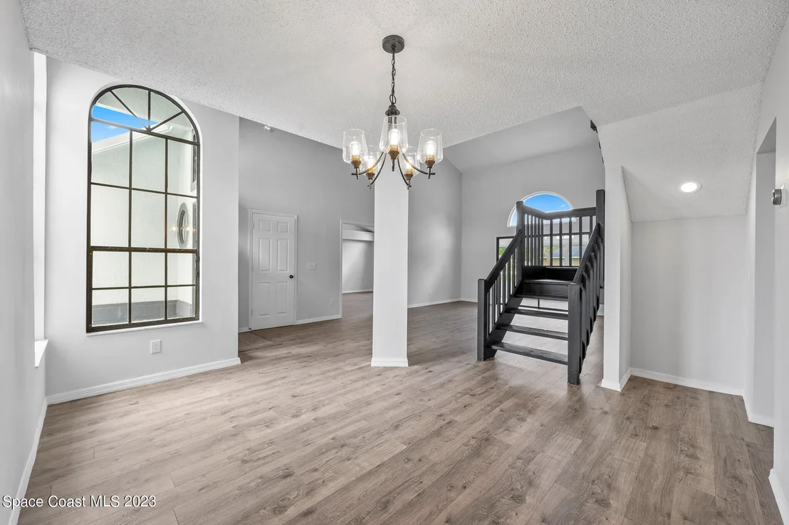 Photo of 817 Seven Gables Circle SE