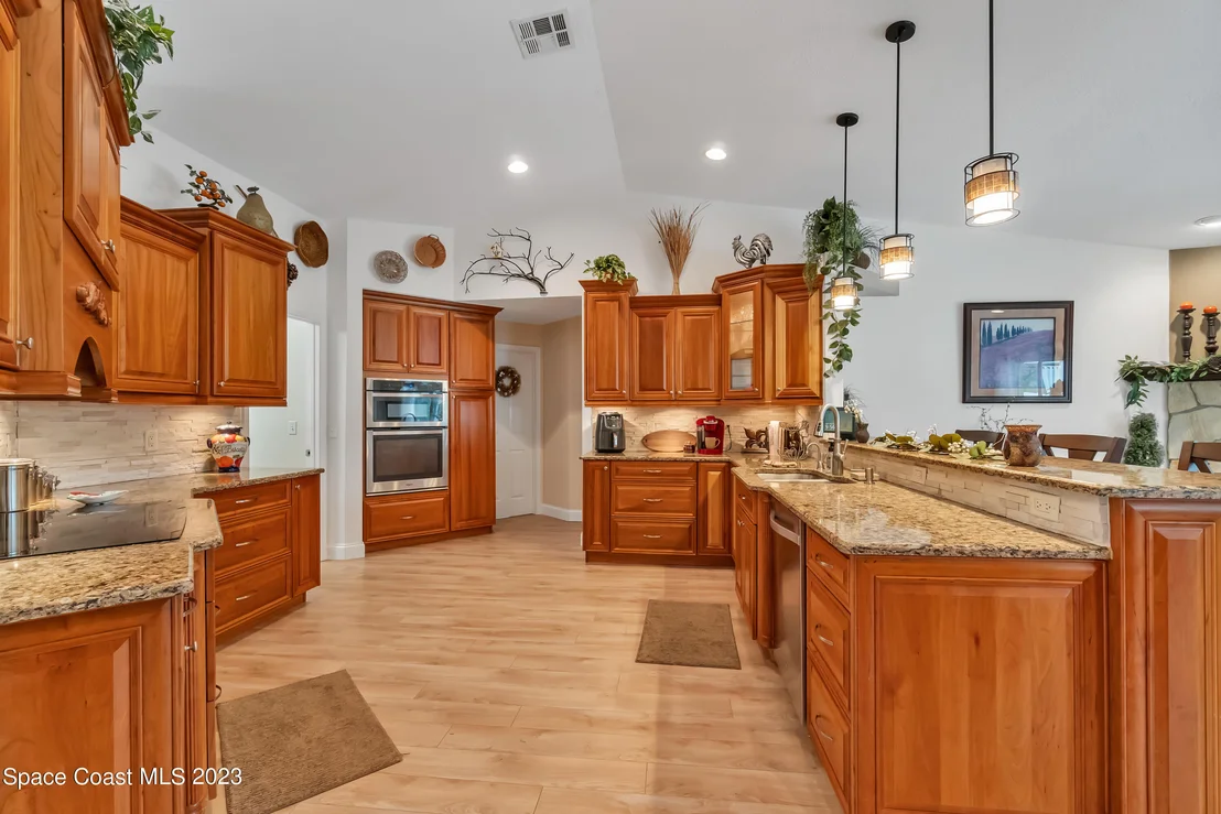 Photo of 2550 Waring Lane