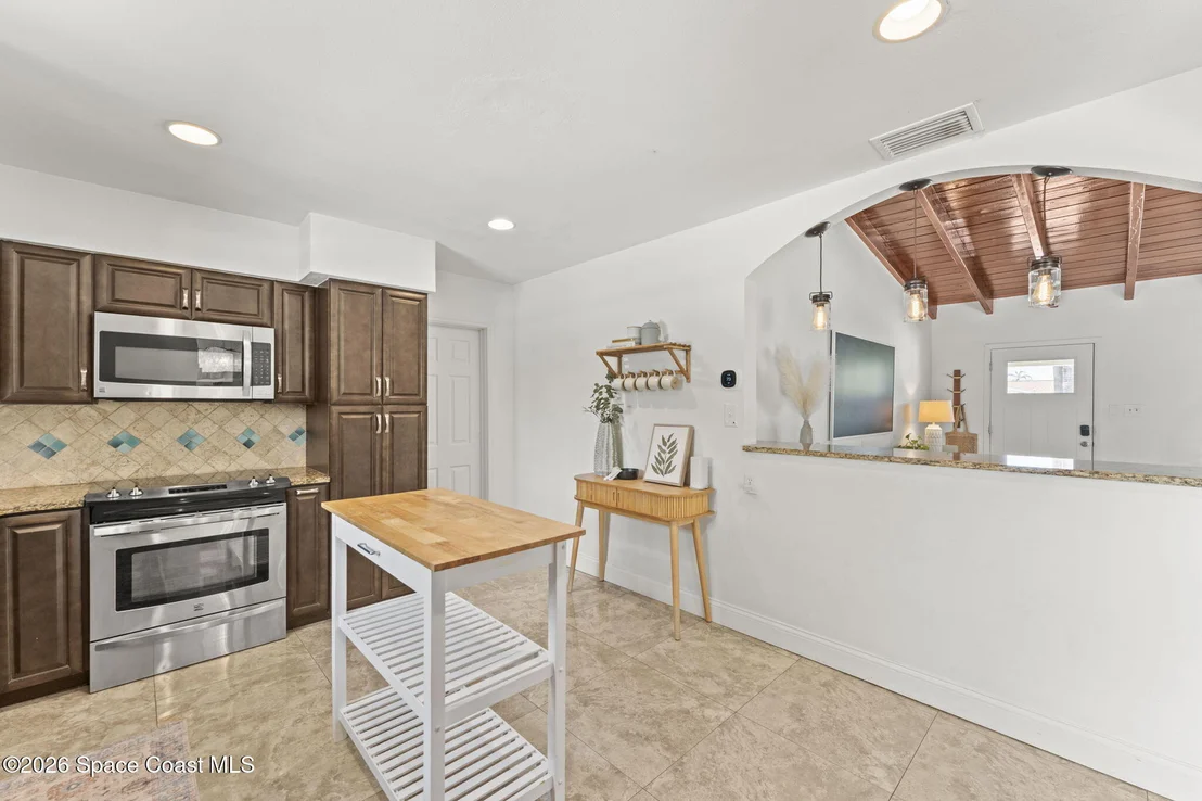 Photo of 415 Hibiscus Trail