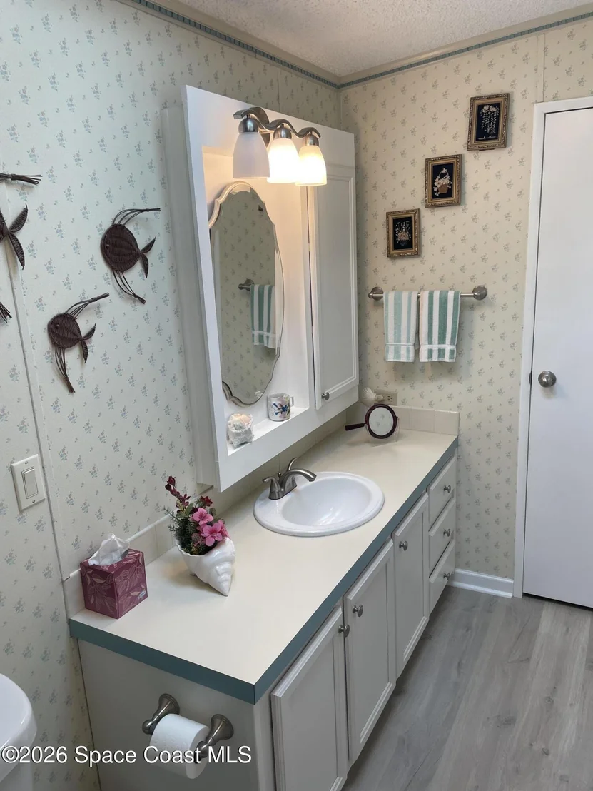 Photo of 7579 Boxelder Road