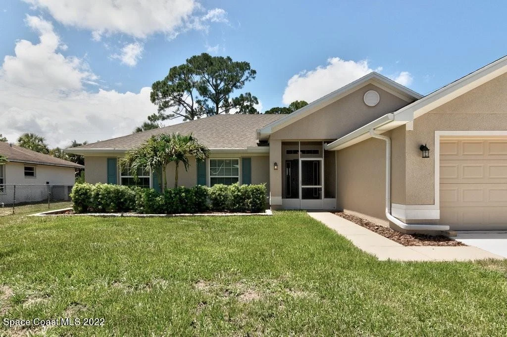 Photo of 643 Bayfront