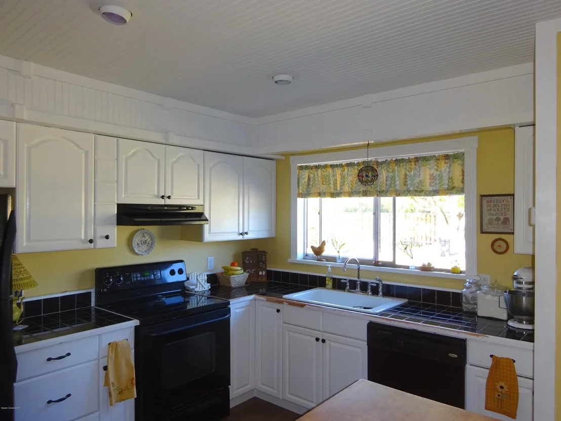 Photo of 1349 Freil Road NE