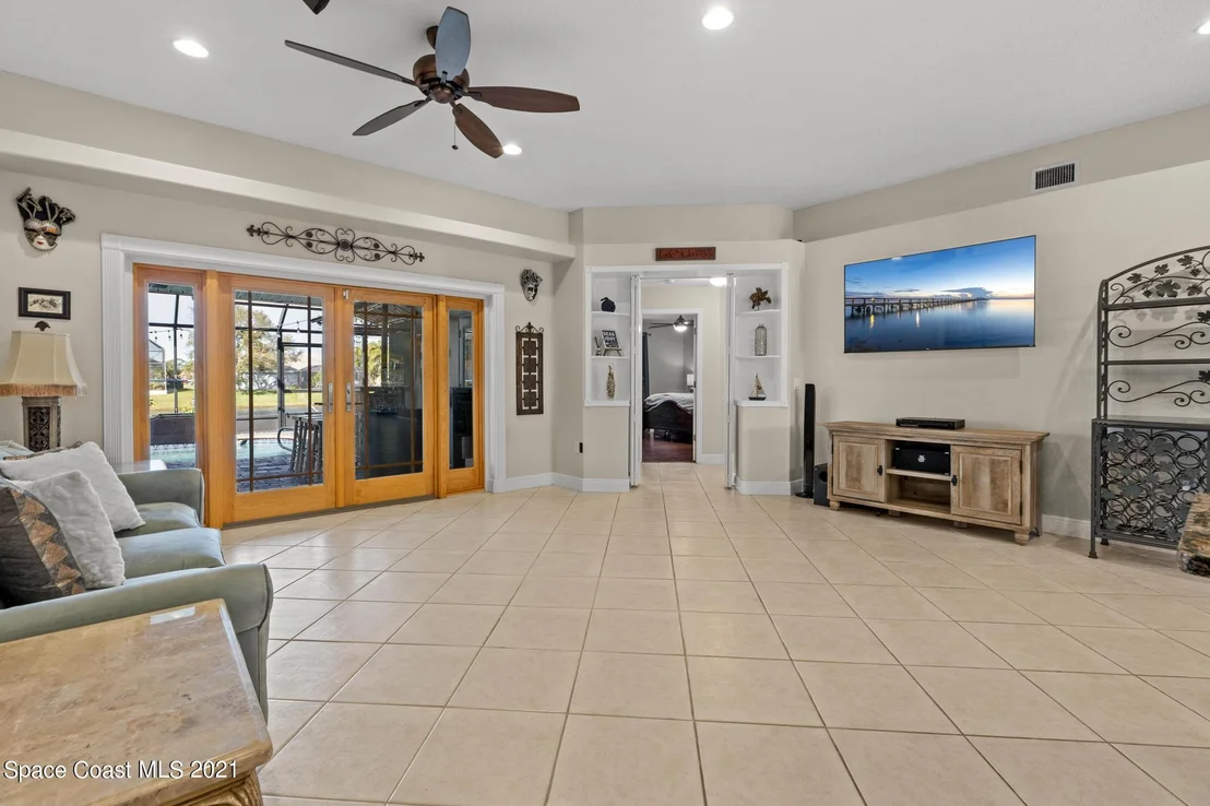 Photo of 2047 Auburn Lakes Drive