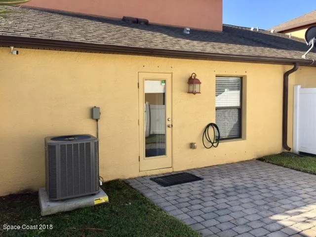 Photo of Unit 106 at 995 Luminary Circle