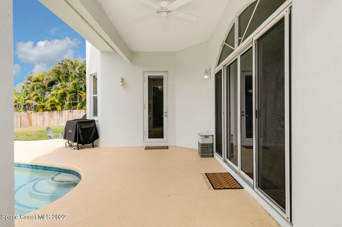 Photo of 218 Waterside Drive