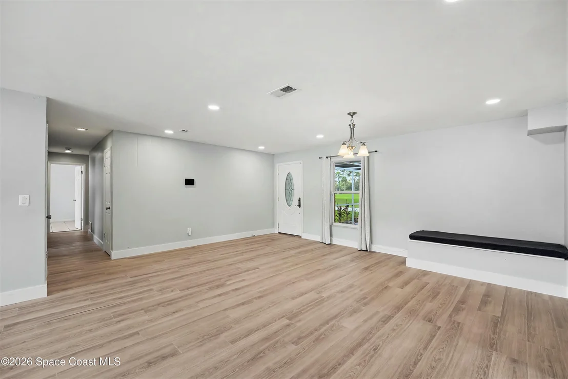 Photo of 1012 Fairway Lane