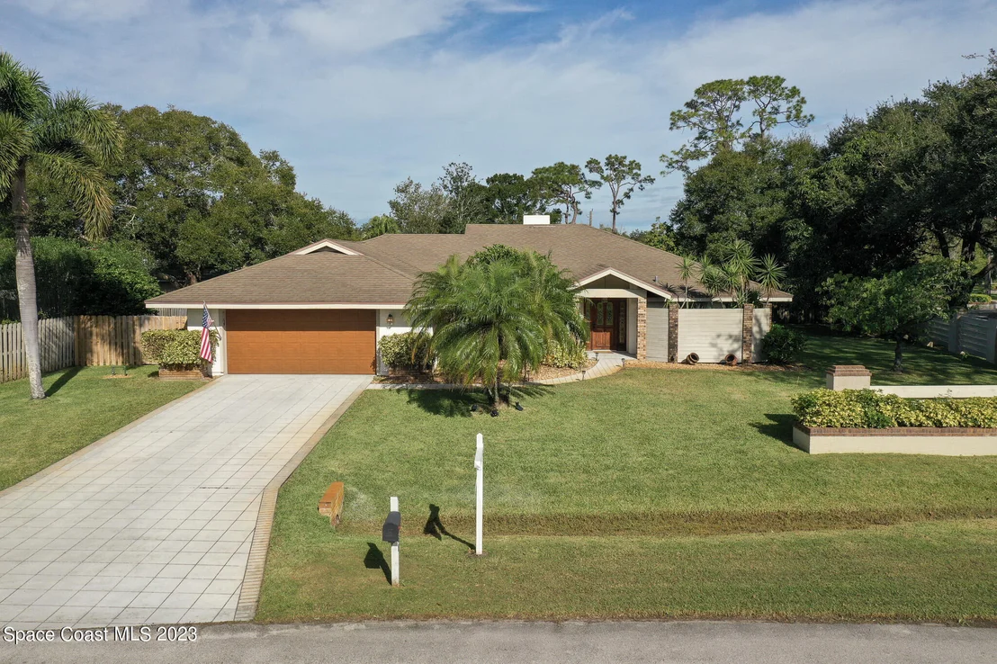 Photo of 2288 Hamlet Drive