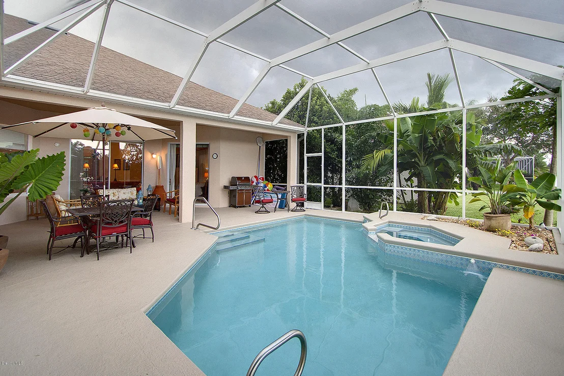 Photo of 855 CARRIAGE HILL Road