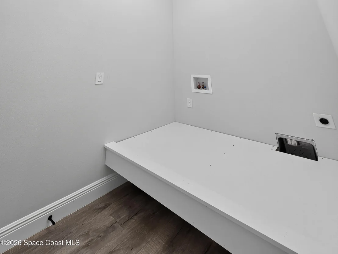 Photo of 1845 Market Circle NE