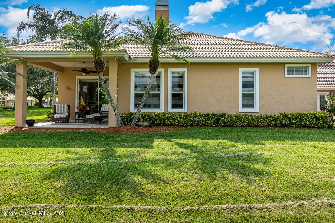 Photo of 920 Palm Brook Drive