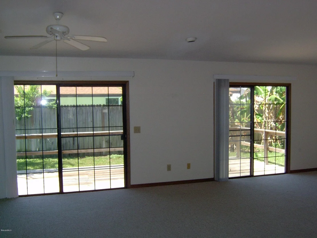 Photo of 219 Chalet Avenue