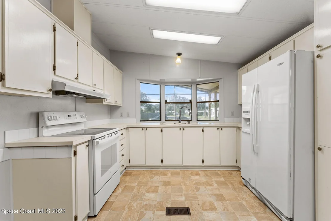 Photo of 112 Vanguard Circle