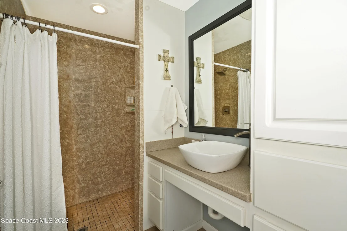 Photo of 705 Prospect Avenue