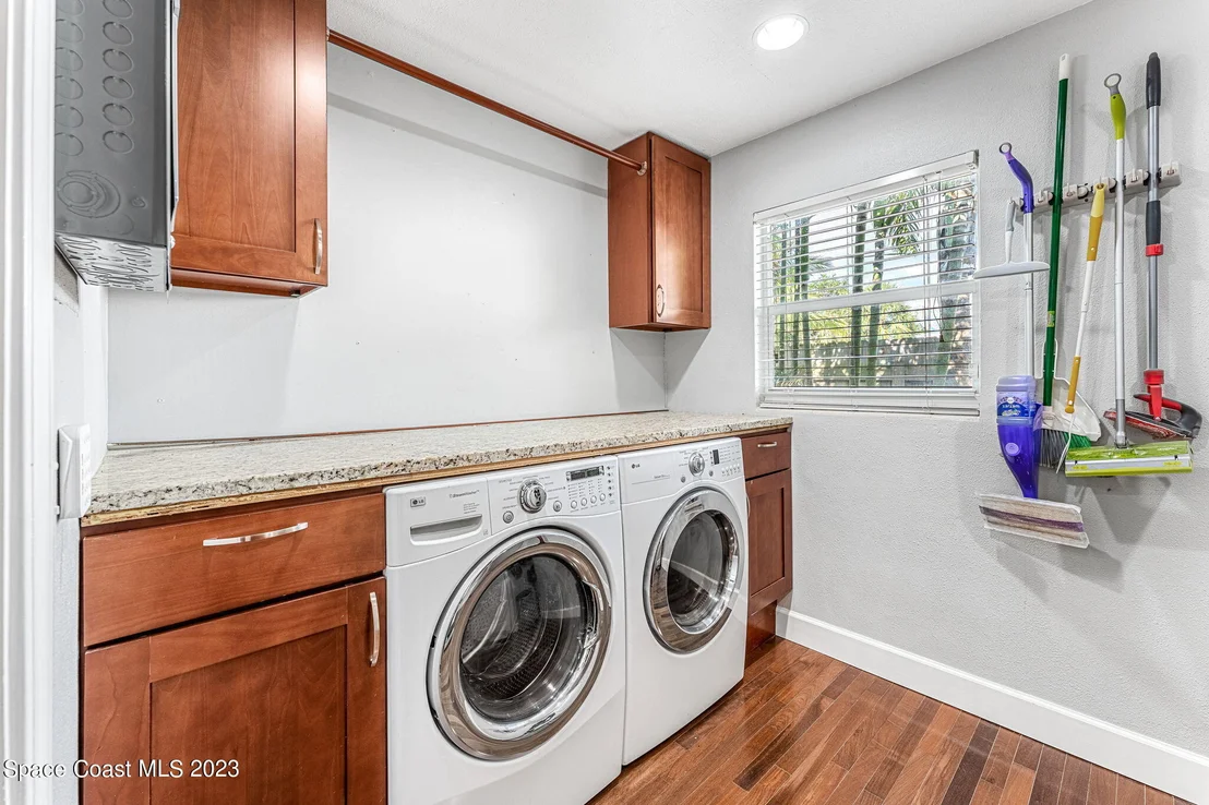 Photo of 425 Cinnamon Drive