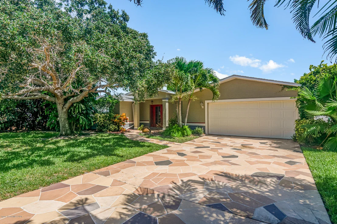 Photo of 115 La Riviere Road