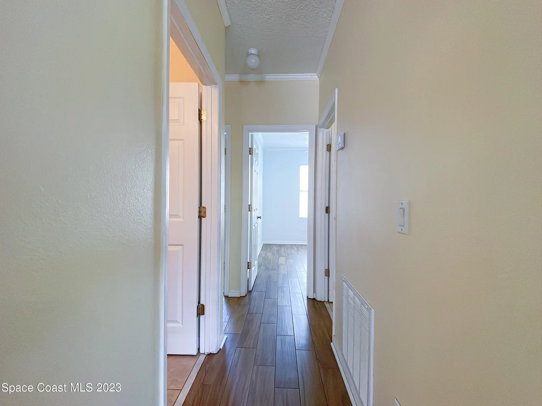 Photo of 978 Riviera Point Drive