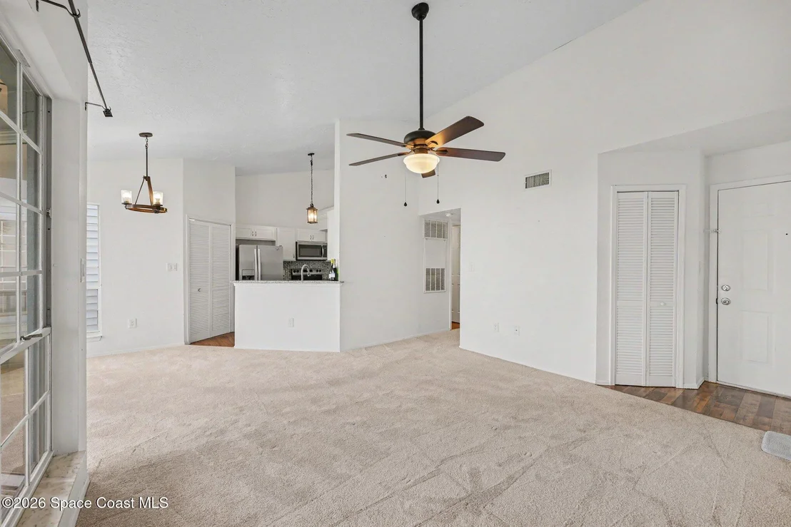 Photo of Unit UNITA202 at 7220 U.S. 1
