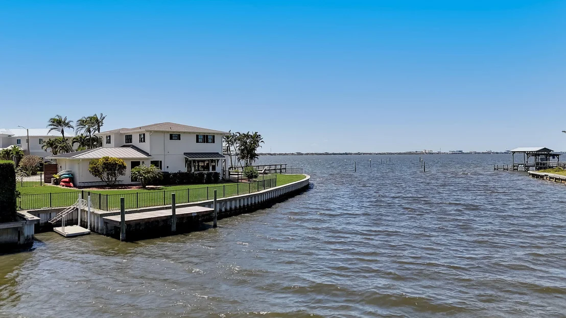 Photo of 451 River View Lane