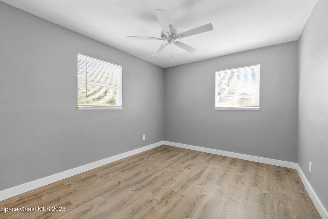 Photo of 1044 Myrtle Lane